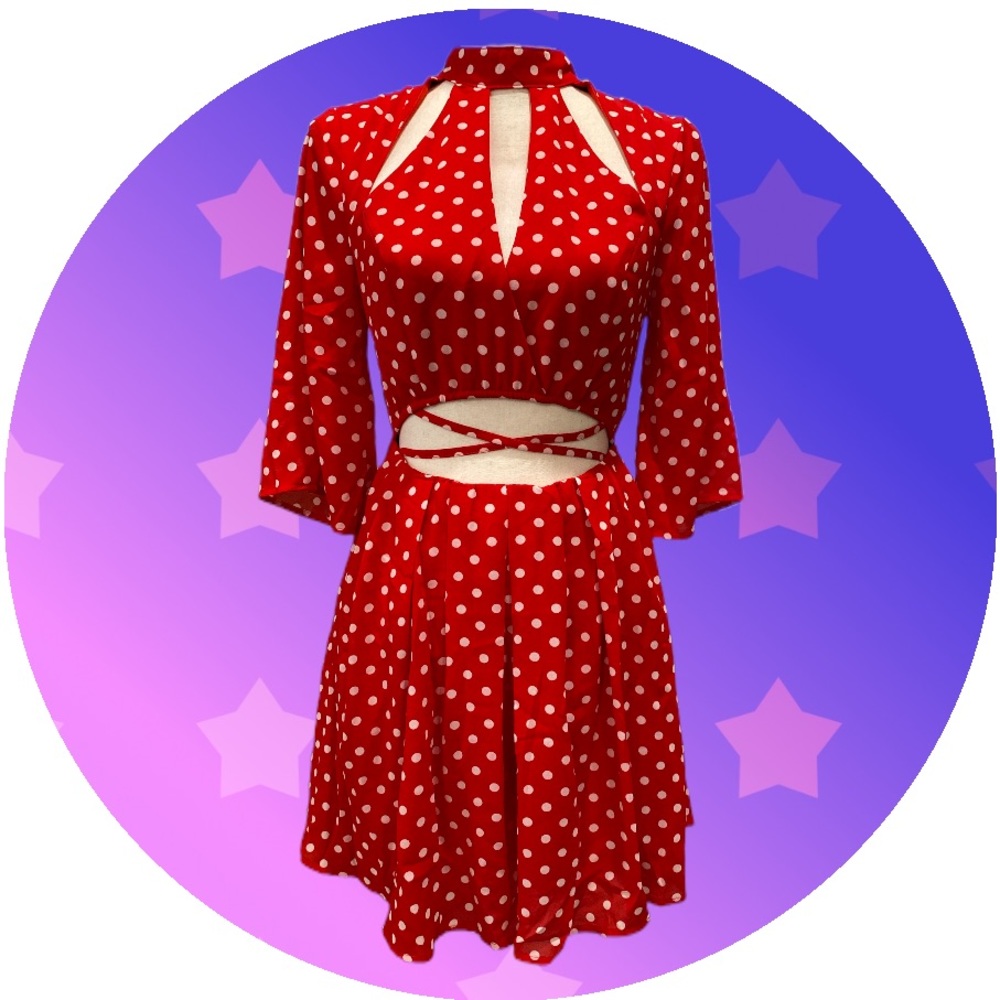 Fun & Flirty red & white Romper! 💃🏻❤️